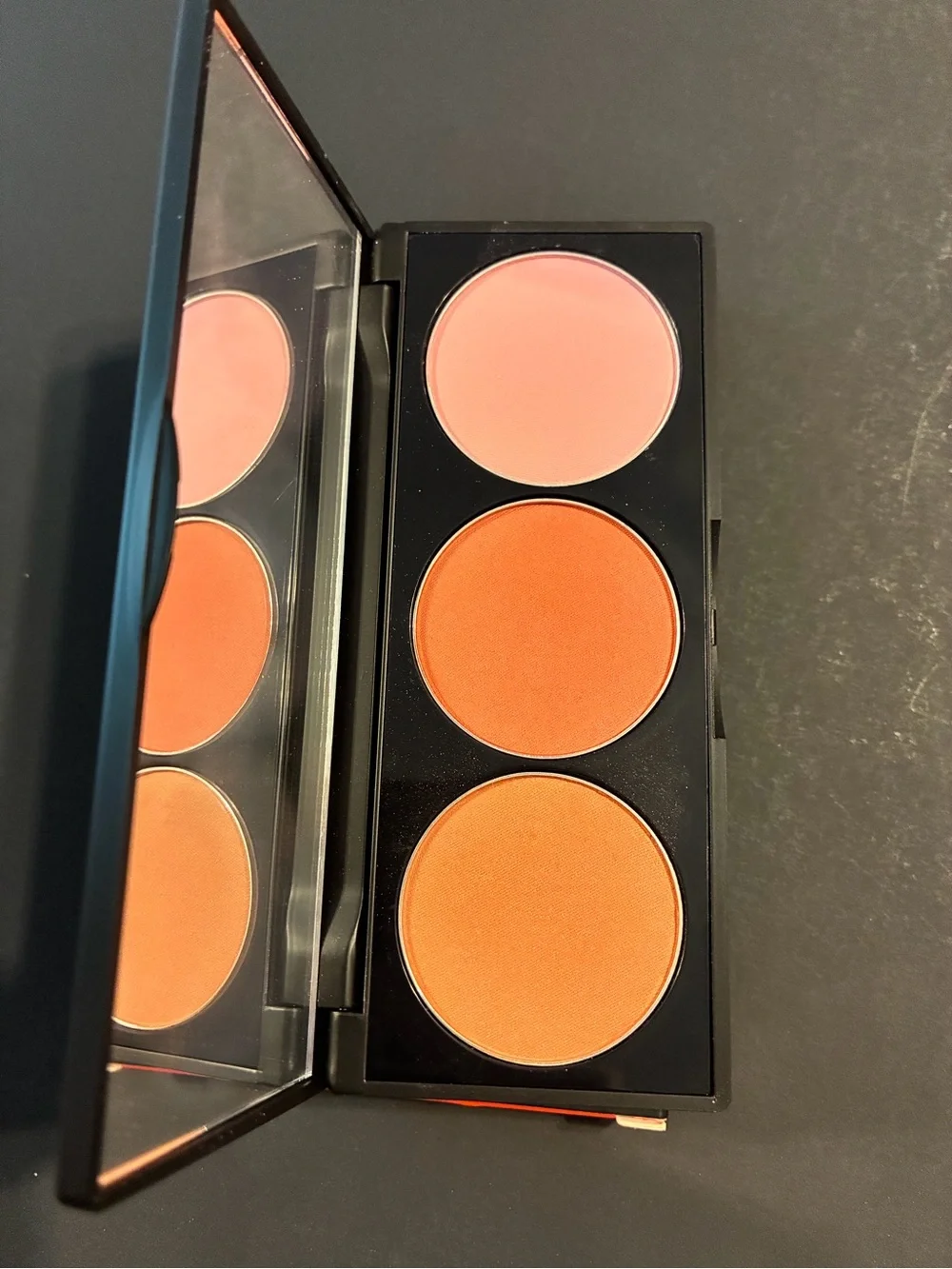 Three-Shade Blush Palette — Peach, Coral & Soft Pink